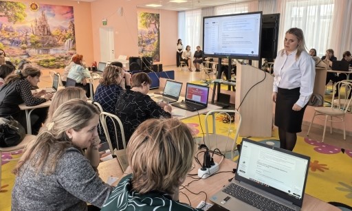 Нейросети в работе старшего воспитателя